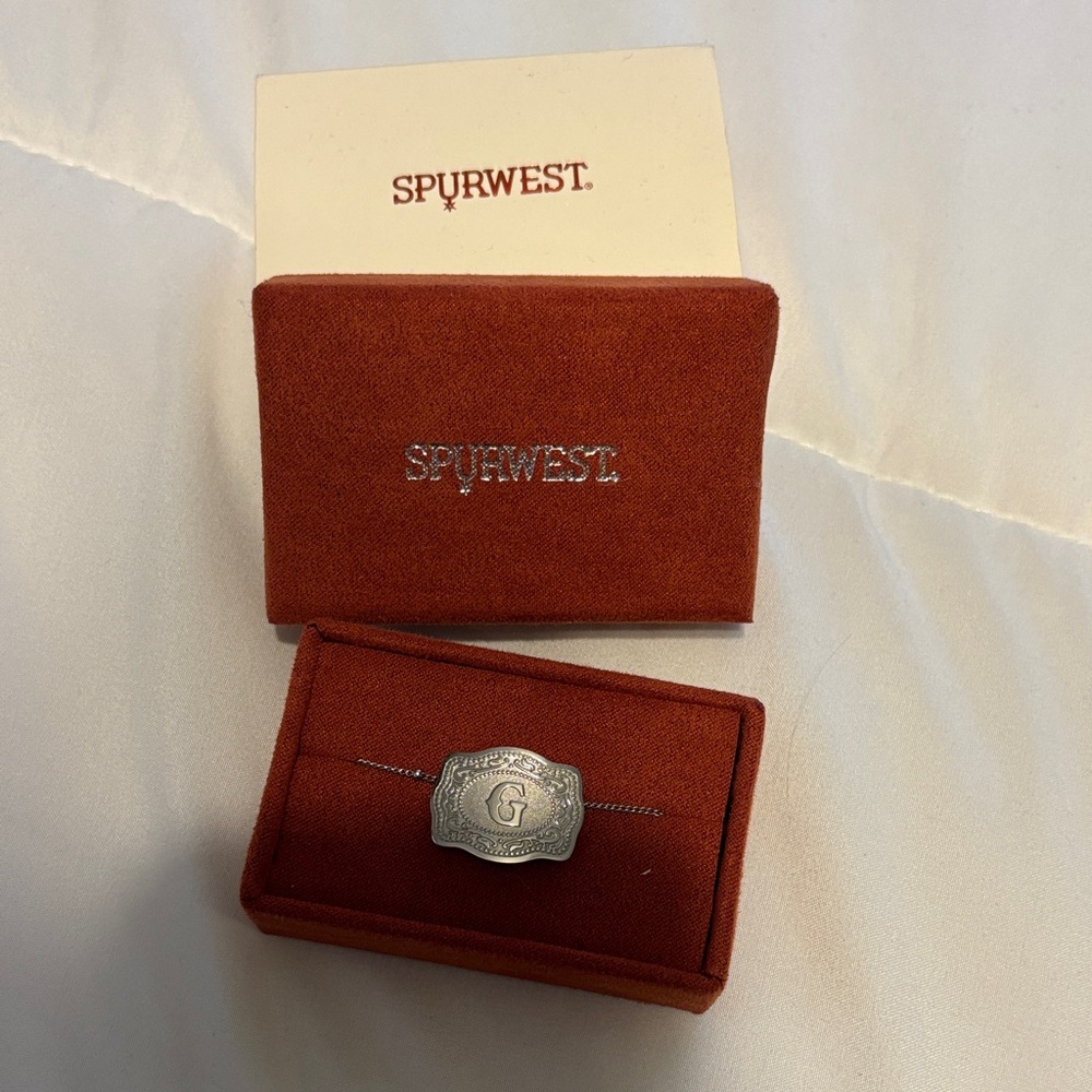 Southwest “G” Buckle Silver Necklace
